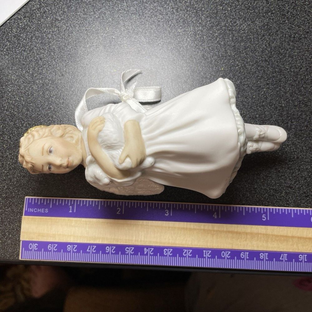 Vintage 1993 Hallmark Gentle Tidings Keepsake Collectible‎ Ornament No Stand - Picture 12 of 16
